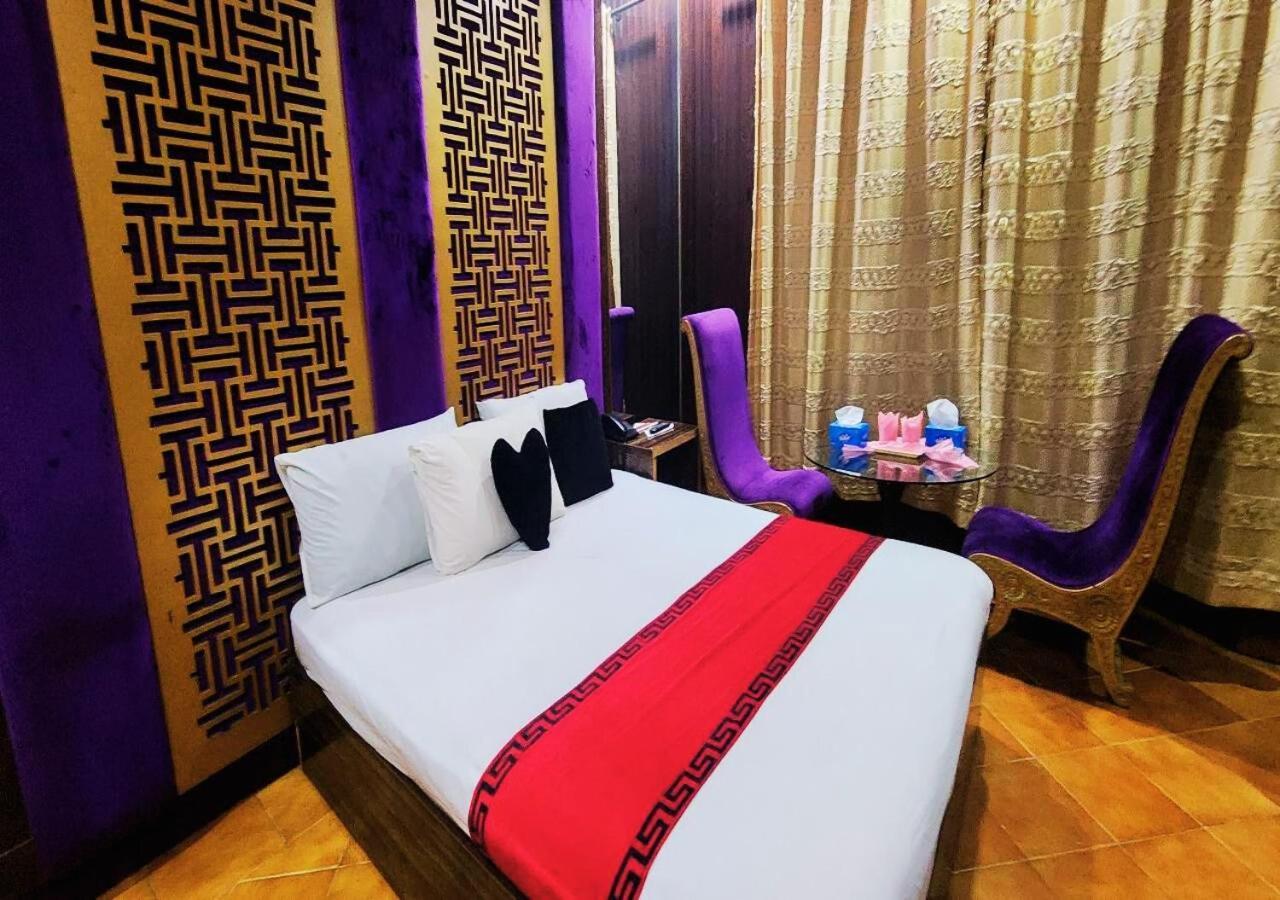 Sapphire Inn Motel ลาฮอร์ ภายนอก รูปภาพ
