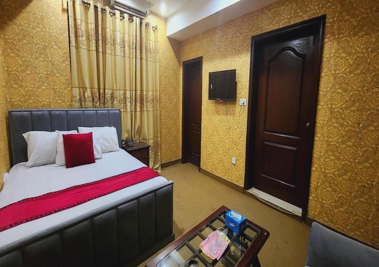 Sapphire Inn Motel ลาฮอร์ ภายนอก รูปภาพ